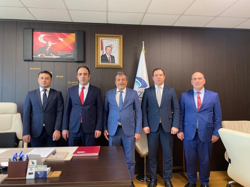 Dernek Üyemiz Düzce Üniversitesi Genel Sekreteri Sayın Nihat Yıldız\'a Dernek Üyelerimizce Nezaket Ziyareti Gerçekleştirildi. Nazik Kabulleri ve Misafirperverliği İçin Teşekkür Ederiz.